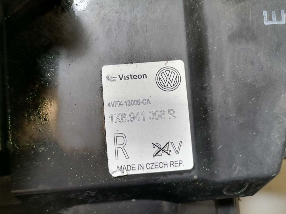VW Golf 5 original Scheinwerfer vorn rechts Halogen Bj.2004